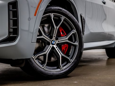 Used 2024 BMW X5 M60i AWD/4WD image 21