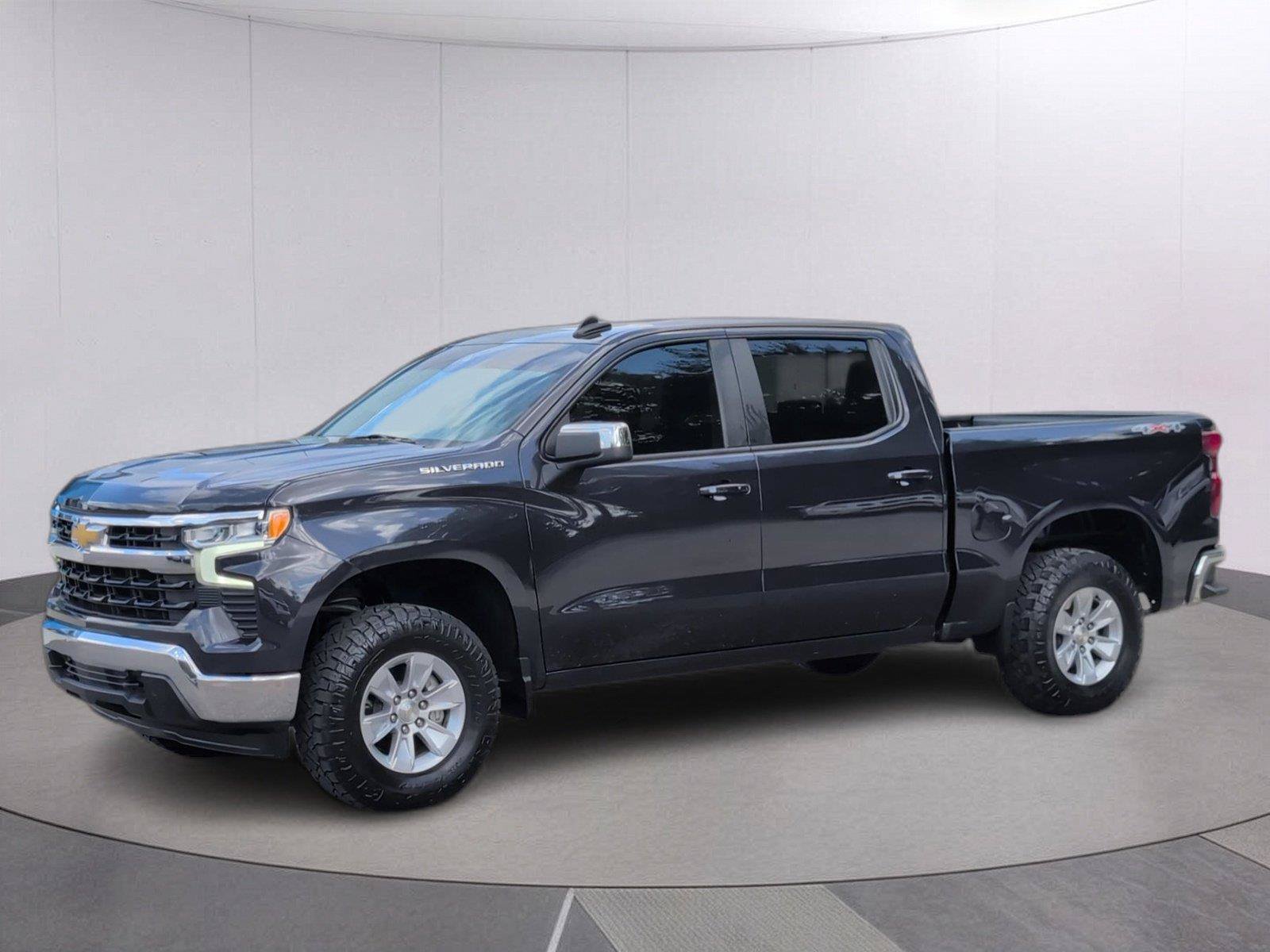 Used 2023 Chevrolet Silverado 1500 LT AWD/4WD image 1