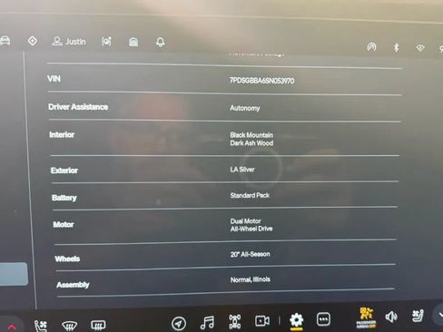 Used 2025 Rivian R1S Adventure AWD/4WD image 6