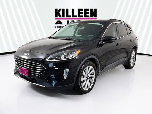 Used 2022 Ford Escape Titanium w/ Titanium Elite Package AWD/4WD image 3