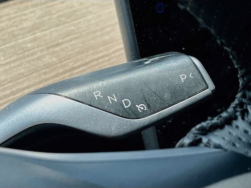 Used 2023 Tesla Model 3 Standard Range RWD image 17