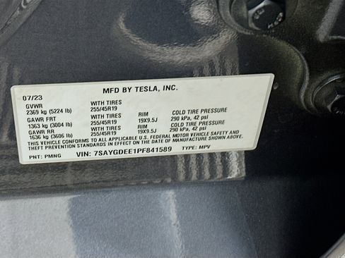 Used 2023 Tesla Model Y Long Range image 12