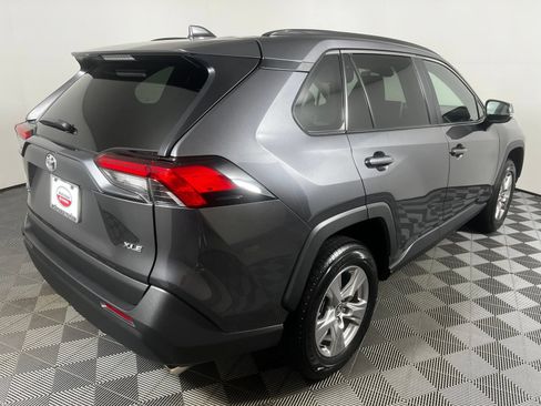 Used 2025 Toyota RAV4 XLE FWD image 5