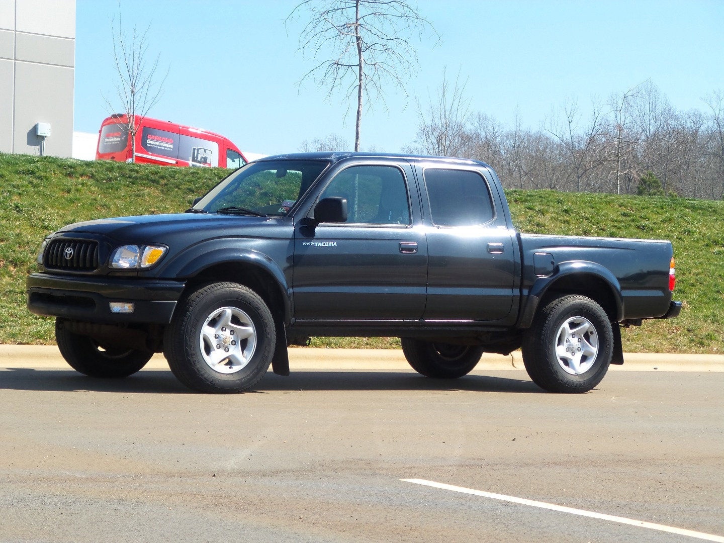 Used 2004 Toyota Tacoma DoubleCab V6 Auto 4WD image 1