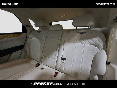 Used 2019 Bentley Bentayga AWD/4WD image 13