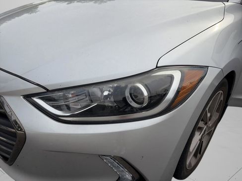 Used 2017 Hyundai Elantra Limited w/ Limited Tech Package 04 image 29