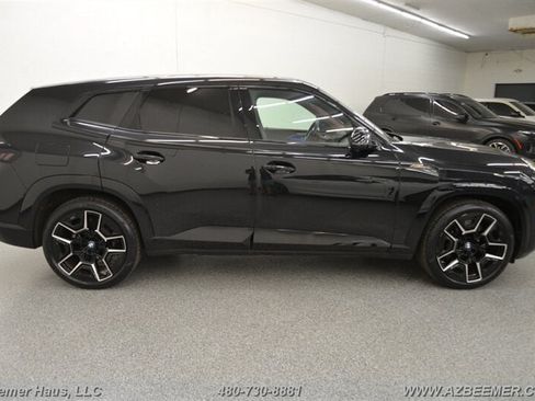 Used 2023 BMW XM w/ M Driver's Package AWD/4WD image 11
