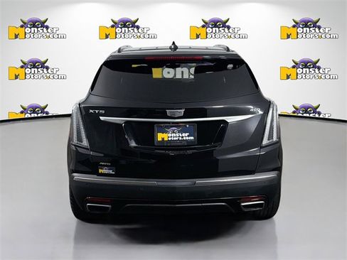 Used 2024 Cadillac XT5 Sportv image 6