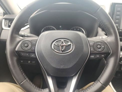 Used 2022 Toyota RAV4 XLE w/ Convenience Package AWD/4WD image 14