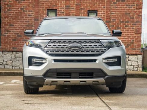 Used 2021 Ford Explorer Limited w/ Hybrid Equipment Group 310A AWD/4WD image 2