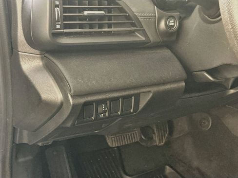 Used 2020 Subaru Outback AWD/4WD image 17