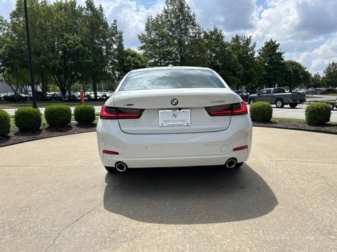 Used 2023 BMW 330i xDrive Sedan w/ Premium Package AWD/4WD image 4