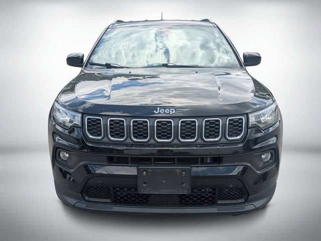 Used 2024 Jeep Compass Latitude AWD/4WD image 9