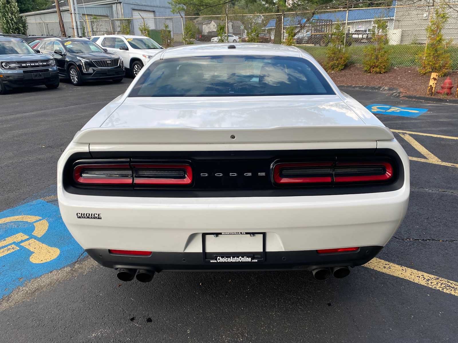Used 2021 Dodge Challenger SXT w/ Driver Convenience Group RWD image 4