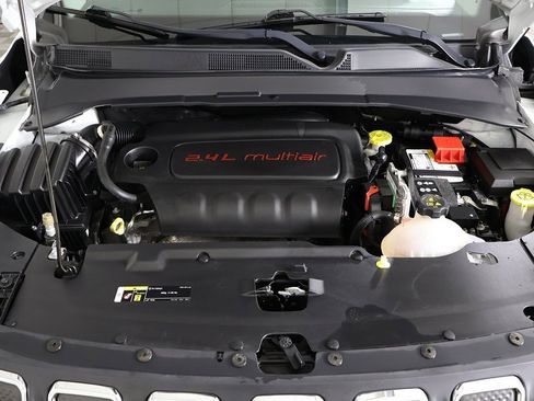 Used 2022 Jeep Compass Latitude w/ Convenience Group image 19