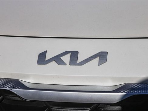 Certified 2023 Kia Seltos LX image 7