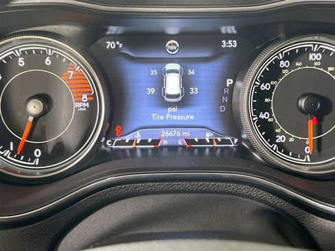 Used 2022 Jeep Cherokee Limited image 12