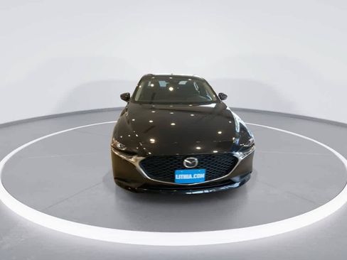 Used 2020 MAZDA MAZDA3 Sedan w/ Select Package FWD image 3