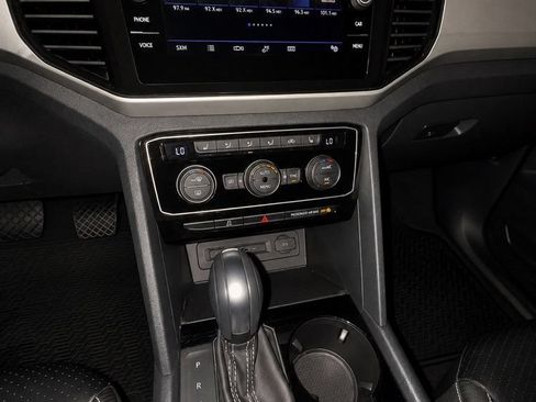 Used 2023 Volkswagen Atlas Cross Sport SE AWD/4WD image 20