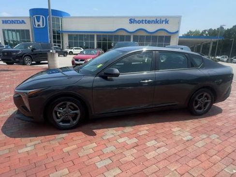 Used 2025 Kia K4 FWD image 7