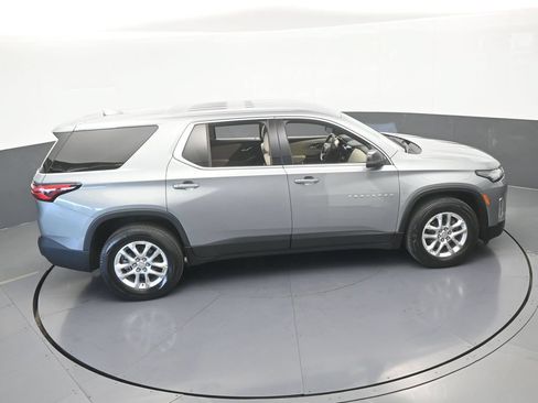 Used 2023 Chevrolet Traverse LS FWD image 48
