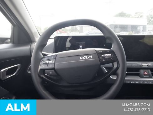 Used 2025 Kia K4 FWD image 21