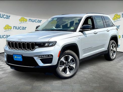 Used 2024 Jeep Grand Cherokee Limited 4xe AWD/4WD image 4