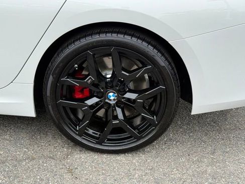 Used 2025 BMW 330i Sedan w/ M Sport Package image 14