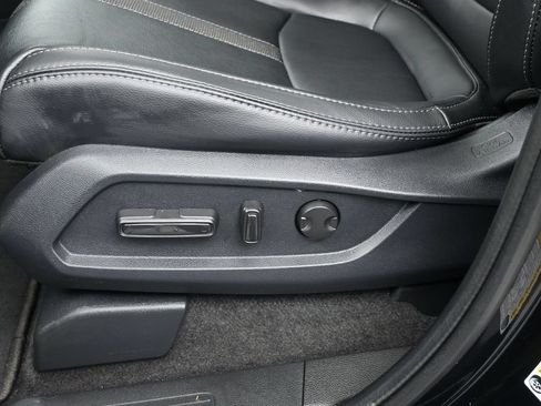 Used 2023 Honda Pilot Touring image 20