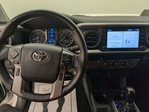 Used 2020 Toyota Tacoma SR5 image 20