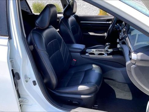 Certified 2023 Nissan Altima 2.0 SR FWD image 6
