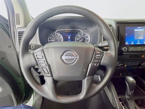 Used 2023 Nissan Frontier SV w/ Technology Package image 12
