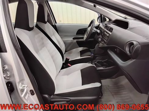 Used 2014 Toyota Prius C One FWD image 13