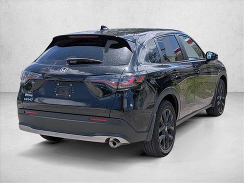 Used 2025 Honda HR-V Sport image 3