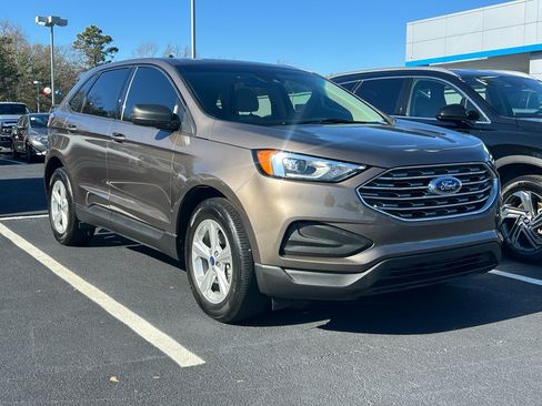 Used 2019 Ford Edge SE image 6