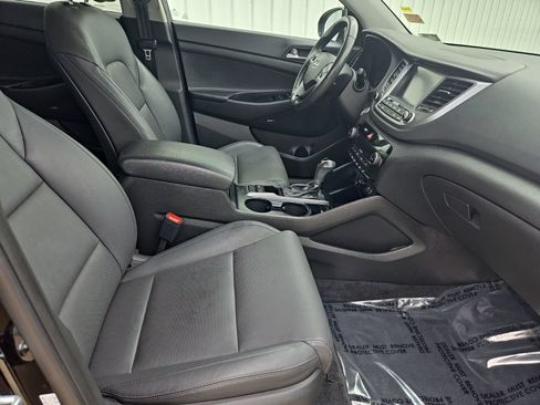 Used 2017 Hyundai Tucson Limited AWD/4WD image 12
