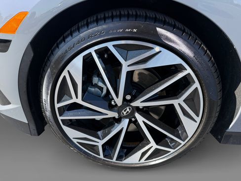 Certified 2024 Hyundai Ioniq 6 SEL RWD image 9