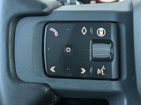 Certified 2024 Land Rover Defender 110 X-Dynamic SE image 16