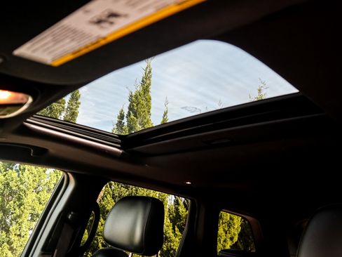 Used 2020 Jeep Grand Cherokee Limited w/ Trailer Tow Group IV image 28