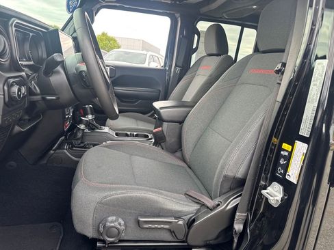 Used 2024 Jeep Wrangler Unlimited Rubicon image 17