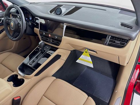 New 2026 Porsche Macan S image 31