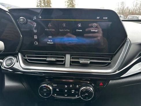 Used 2024 Chevrolet Trax RS w/ Driver Confidence Package image 25