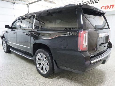 Used 2016 GMC Yukon XL Denali w/ Open Road Package AWD/4WD image 3