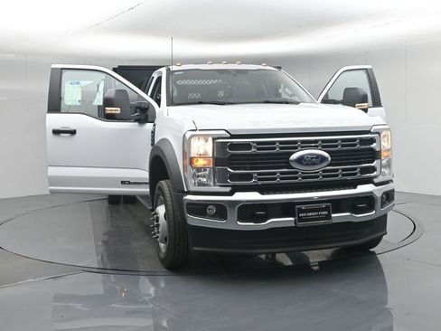 New 2025 Ford F550 4x4 Regular Cab Super Duty w/ XL Chrome Package image 28