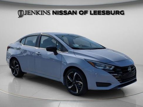 Used 2025 Nissan Versa SR w/ Trunk Package image 11