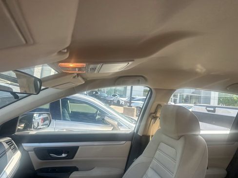 Used 2017 Honda CR-V LX image 27