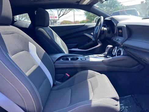 Used 2023 Chevrolet Camaro LT RWD image 17