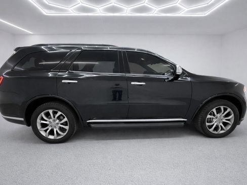 Used 2017 Dodge Durango Citadel image 2