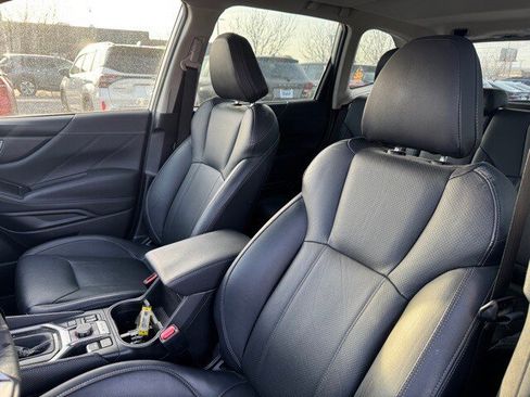 Used 2023 Subaru Forester Touring w/ Popular Package #3 image 21