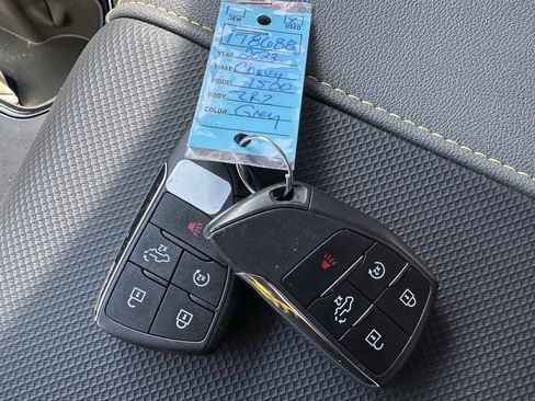 Used 2023 Chevrolet Silverado 1500 ZR2 w/ Technology Package image 28